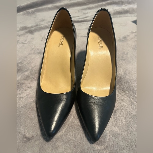 Michael Kors Black pump - Picture 1 of 7